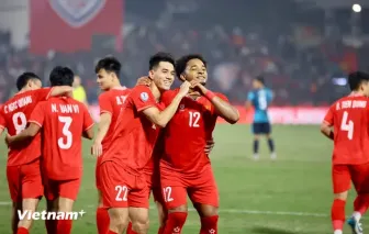 Việt Nam thắng Singapore 3-1 để vào chung kết