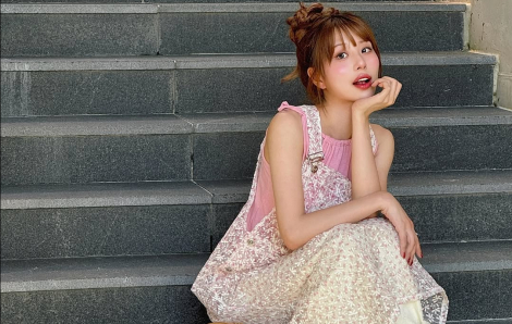 Ngày tết, dịu dàng với váy hoa