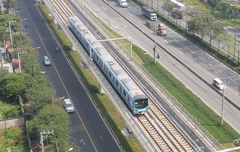 Metro số 1 kéo dài thời gian phục vụ khách dịp tết Dương lịch 2025