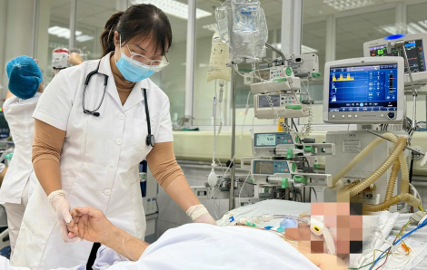 Tự điều trị bệnh gout tại nhà, người đàn ông bị sốc nhiễm khuẩn, suy đa tạng