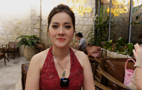 Con gái cố NSƯT Vũ Linh không còn rụt rè khi giao lưu, ca hát