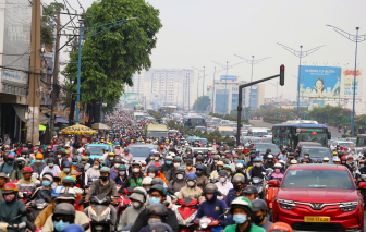 TPHCM sẽ bổ sung đèn tín hiệu giao thông cho phép phương tiện rẽ trái, rẽ phải