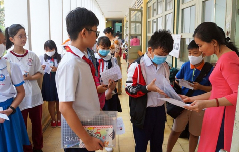 Các trường đông học sinh đăng ký vẫn có thể tổ chức kiểm tra riêng cho đầu vào lớp Sáu
