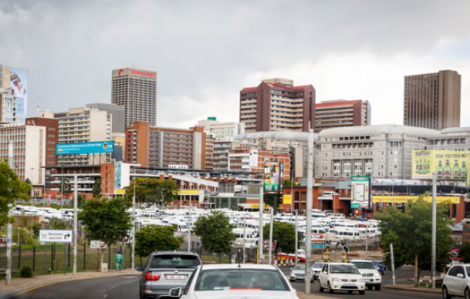 Nam Phi: Phát hiện 26 người khỏa thân nghi nạn nhân của đường dây buôn người