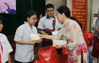 Mang tết hạnh phúc đến 300 em thiếu nhi mồ côi, trẻ có hoàn cảnh khó khăn