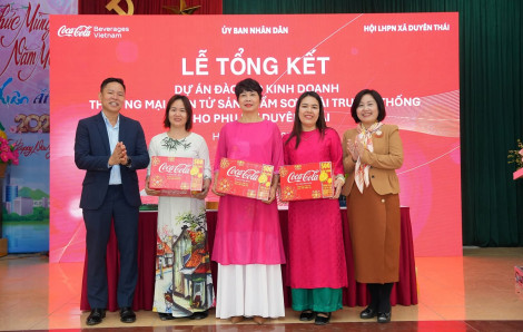 Công ty Coca-Cola Việt Nam đưa thương mại điện tử đến với làng nghề sơn mài
