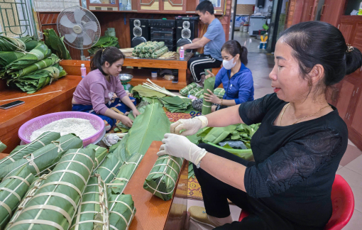 Thủ phủ bánh chưng Vĩnh Hòa đỏ lửa những ngày cuối năm