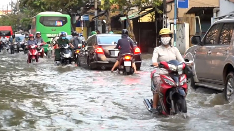 TPHCM và Tây Nam Bộ bị triều cường, xâm nhập mặn trong những ngày tết