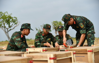 Cận cảnh trận địa bắn pháo hoa đêm Giao thừa ở tỉnh Kiên Giang