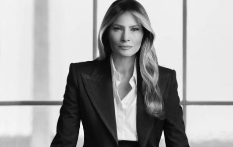 Bức chân dung chính thức của "Đệ nhất phu nhân" Melania Trump