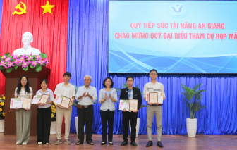 An Giang: Khen thưởng cho hơn 200 sinh viên xuất sắc