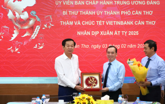 Bí thư Thành ủy Cần Thơ Đỗ Thanh Bình thăm Chi nhánh Vietcombank và Vietinbank vào đầu năm mới