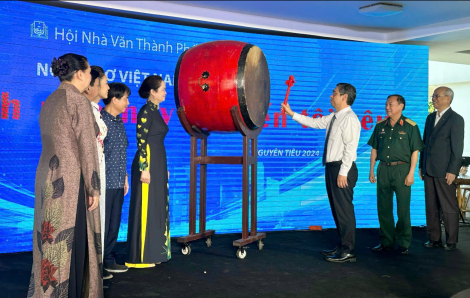 Ngày thơ Việt Nam tại TPHCM 2025: Tiếng thơ kỷ niệm 50 năm ngày hòa bình, độc lập