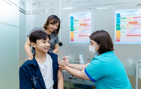 Phòng ngừa các biến chứng nguy hiểm của cúm mùa bằng vắc xin