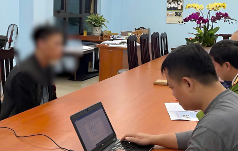 Khởi tố, bắt tạm giam người lái xe Lexus đánh shipper