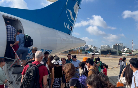 Khách đến Côn Đảo tăng, kín phòng, hết vé máy bay cuối tuần đến tháng 3