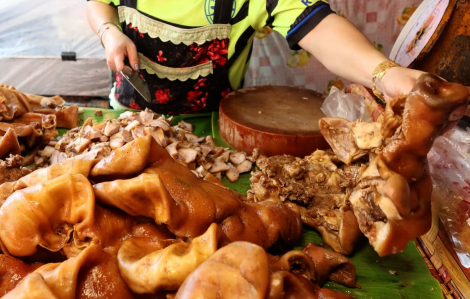 Để móng tay dài, không đeo khẩu trang khi chế biến thực phẩm có thể bị phạt đến 3 triệu đồng