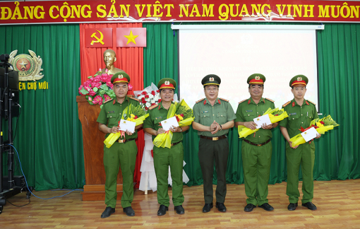 Thưởng nóng cho ban chuyên án phá vụ giết người, cướp của ở An Giang trong 48 giờ