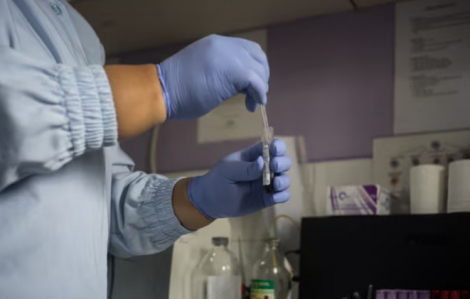 Tổng thống Donald Trump chấm dứt tài trợ cho chương trình chống HIV/AIDS