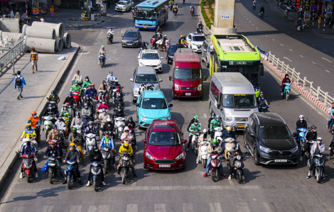 TPHCM vừa có nắng nóng, vừa có mưa lớn cục bộ trong tháng Ba