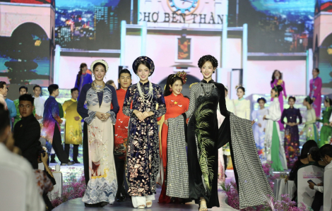 Đông đảo văn nghệ sĩ trình diễn trong đêm khai mạc “Lễ hội Áo dài TPHCM 2025”