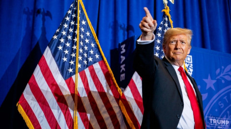 Ông Trump sắp được phép trục xuất người nước ngoài mà không cần lý do