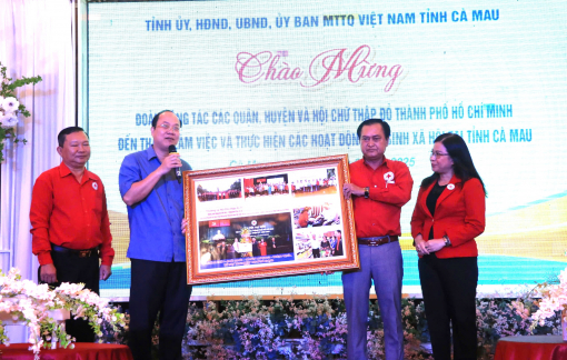 TPHCM hỗ trợ nhiều tỉ đồng thực hiện an sinh xã hội ở Cà Mau