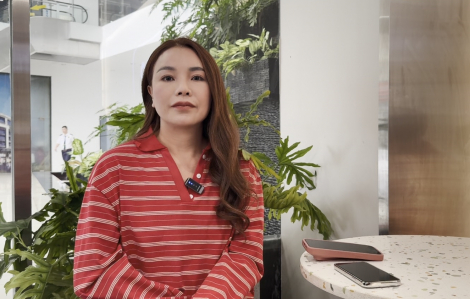 Người mẫu Trà Ngọc Hằng sẽ làm đơn đề nghị kháng nghị giám đốc thẩm sau khi bị cấm xuất cảnh