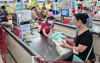 LOTTE Mart khuyến khích khách hàng giảm thiểu túi ni lông