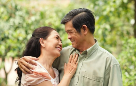 Dừng lại hay tiếp tục mối quan hệ không thật lòng?