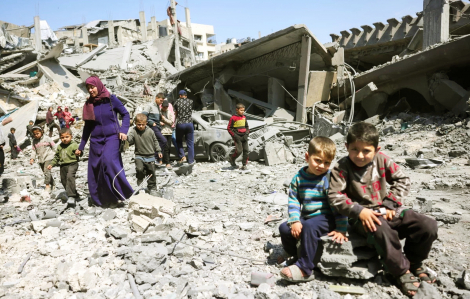 Mong ước bình yên của những đứa trẻ tha hương