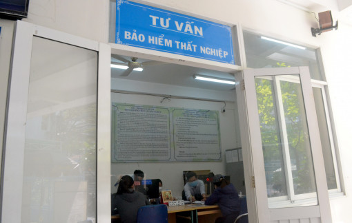 Tranh luận quy định hưởng trợ cấp thất nghiệp