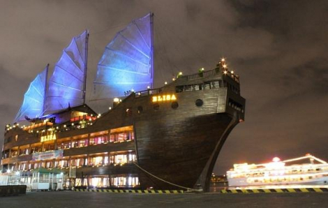 Nhà hàng nổi Elisa bị đem đấu giá vì chủ tàu nợ gần 134 tỉ đồng