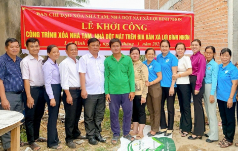 Phụ nữ Long An chung tay xóa nhà tạm, nhà dột nát