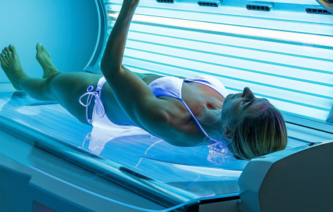 Tắm nắng nhân tạo làm tăng nguy cơ ung thư da lên đến 67%