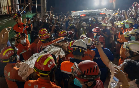 Tìm thấy người sống sót sau 60 giờ mắc kẹt vì động đất ở Myanmar