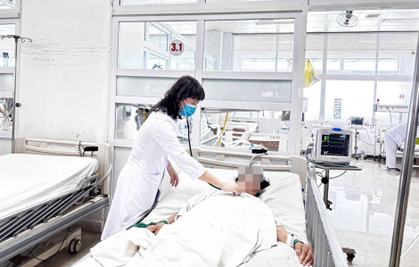 Cấp cứu thành công nữ bệnh nhân nguy kịch do uống hơn 100 viên thuốc hướng thần