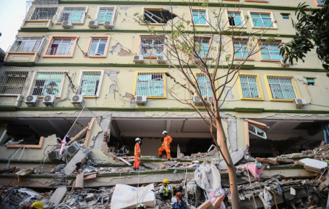 Người phụ nữ sống sót kỳ diệu sau 91 giờ bị vùi lấp trong đống đổ nát do động đất