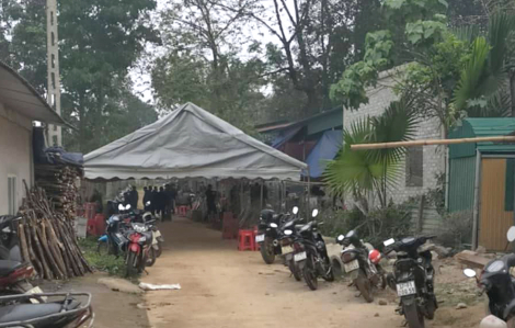 Vợ ngất lịm, tử vong khi đưa tang chồng