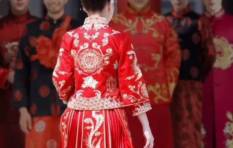 Cô gái 20 lần làm cô dâu, giúp khách hàng hoàn thành lễ cưới