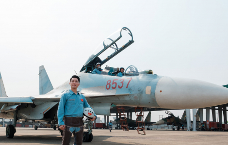 Ca sĩ Nguyễn Phi Hùng ngợi ca người lính bảo vệ vùng trời Tổ quốc