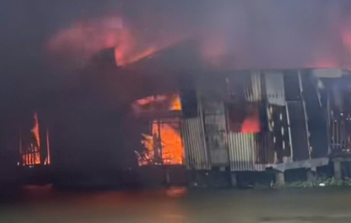 Cháy lớn thiêu rụi 6 căn nhà ở Kiên Giang