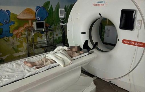 Vụ chặn ô tô, giằng co khiến bé trai 2 tuổi chấn thương đầu: Công an vào cuộc