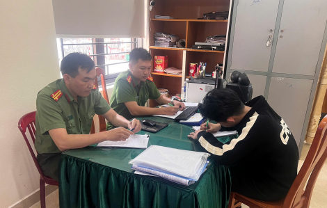 Livestream nói bậy bạ về tang gia của người khác, thanh niên bị công an mời làm việc