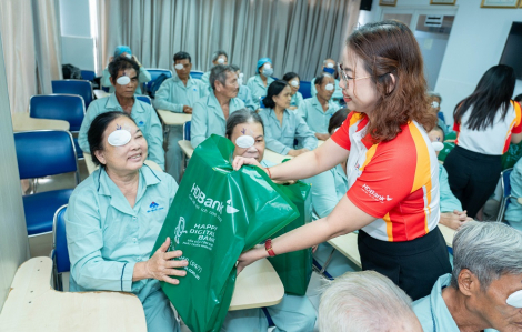 HDBank tiếp tục hành trình mang lại ánh sáng cho 1.000 bà con trong năm 2025