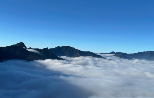 Hơn 100 nhà báo tham gia giải leo núi “Bước chân trên mây”