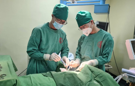 Cắt toàn bộ dạ dày sau 3 năm từ chối phẫu thuật ung thư