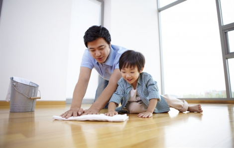 Dùng tiền dạy con việc nhà, vợ chồng xung đột