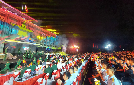 Cầu truyền hình “Bản trường ca hòa bình” kỷ niệm 50 năm non sông thống nhất