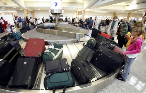 Chuyên gia khuyên đừng mua vali màu đen vì đây là hành lý dễ thất lạc nhất